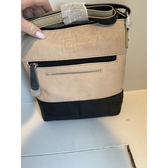 NWT Stone Mountain Luciana Crossbody Leather Bag Tan Black $169 [jb] - Picture 6 of 8